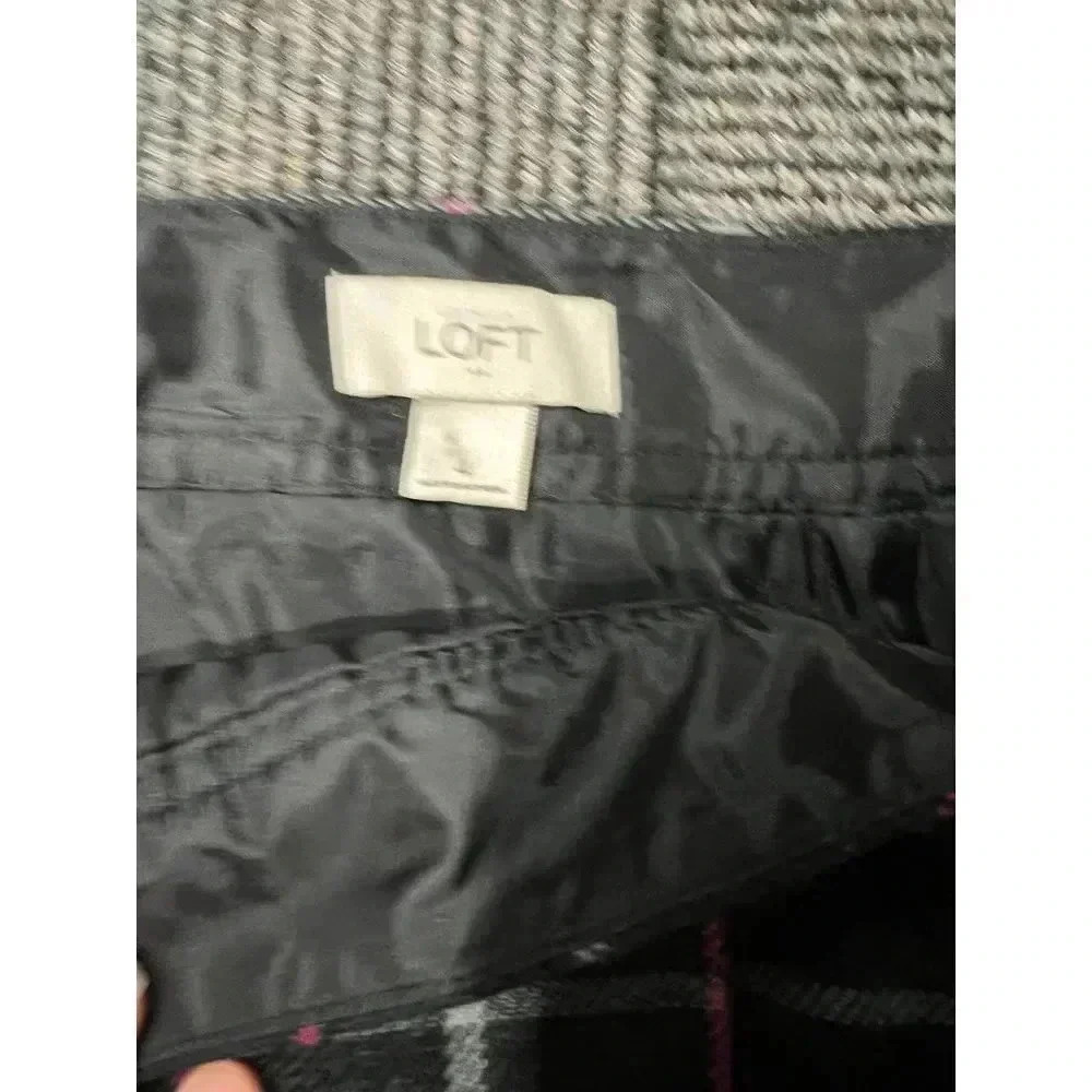 Ann TaylorTrendy Black & Pink Plaid Mini Skirt with Button Details - Y2K  Style - Picture 4 of 4